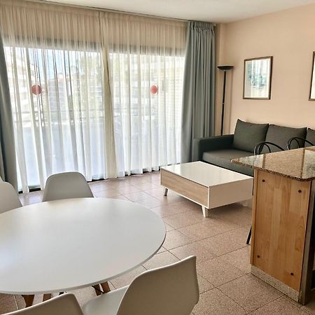 Apartamentos Aventura Салоу Экстерьер фото